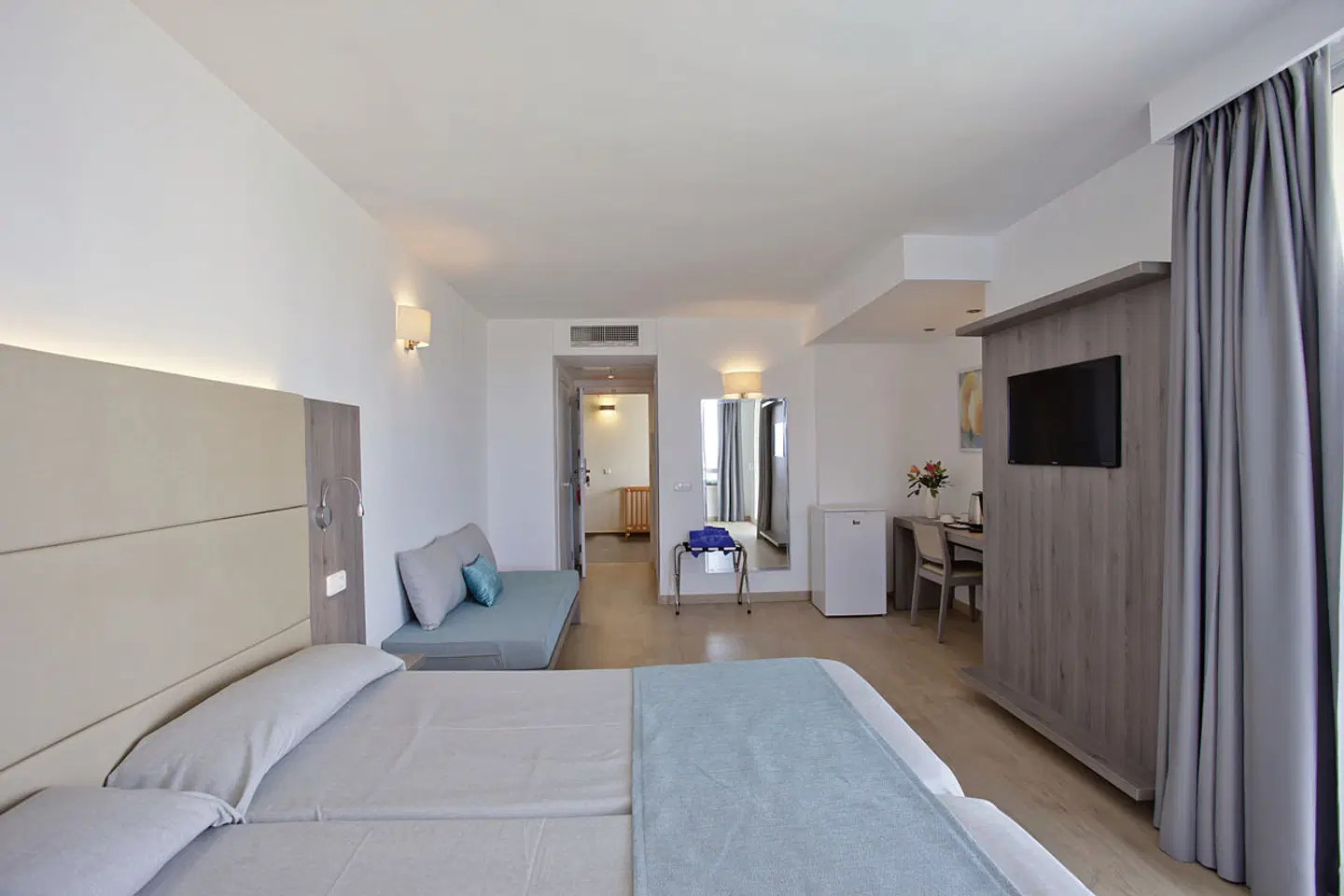 Playa Dorada ROOM_EXAMPLE