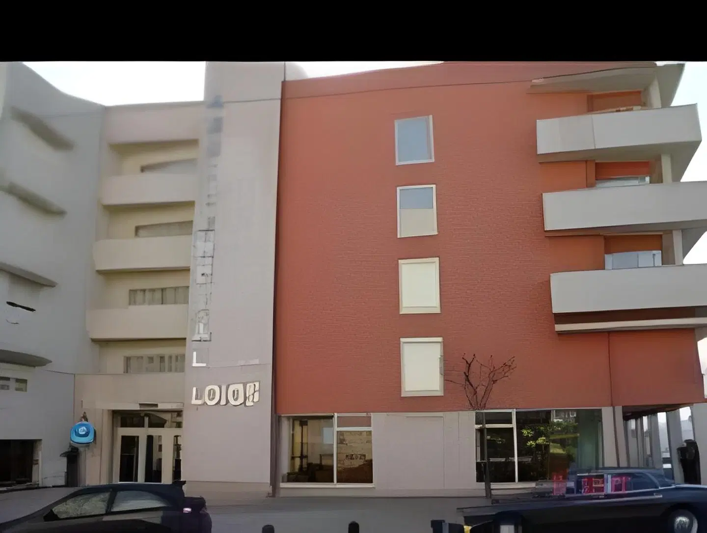 dos Loios MODEL_IMPRESSION