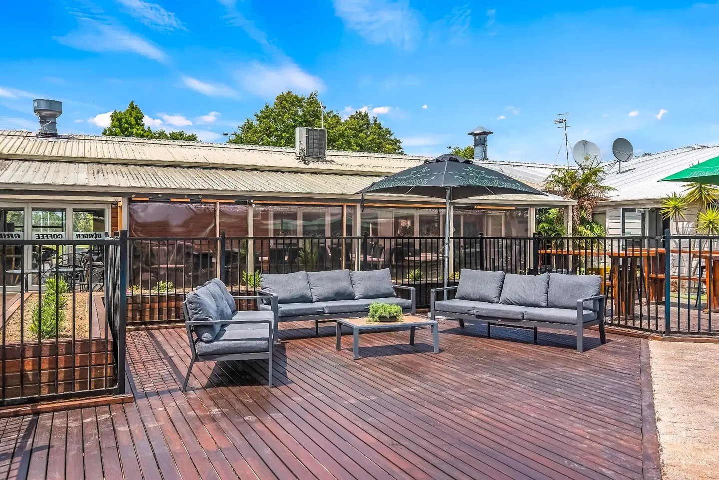 Poenamo Hotel Terrasse