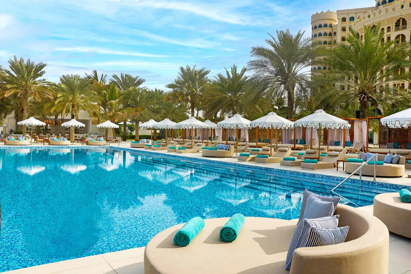 Waldorf Astoria Ras Al Khaimah OUTDOOR_POOL