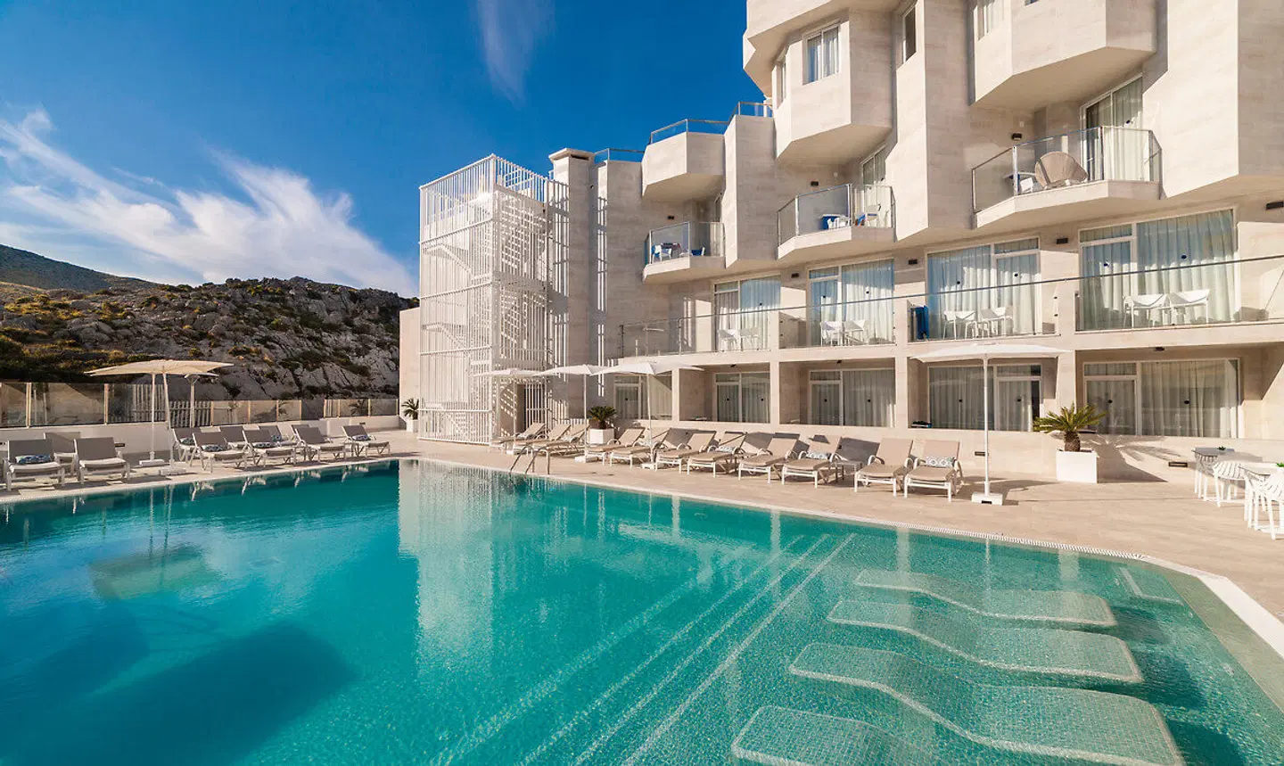 Globales Don Pedro OUTDOOR_POOL