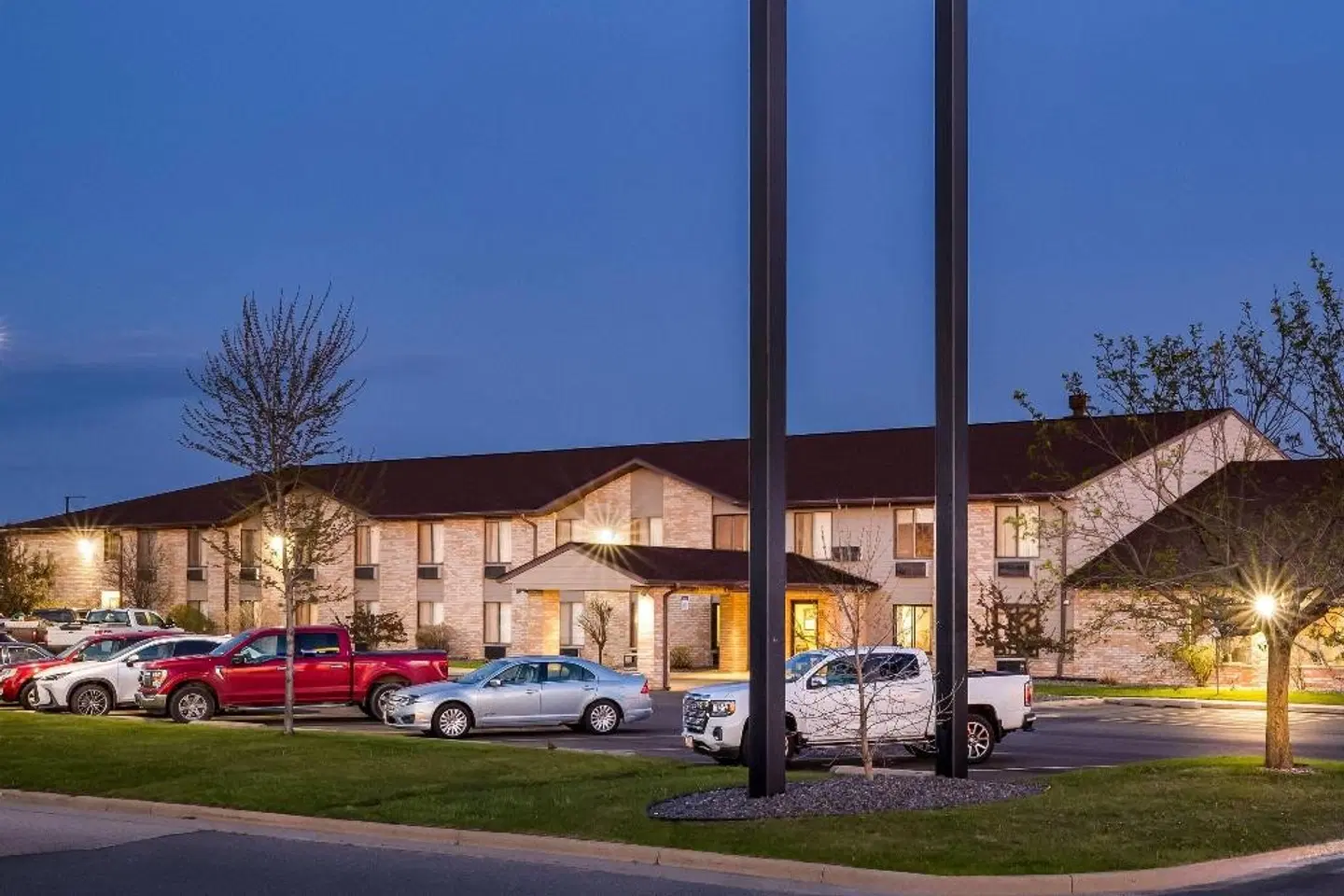 Days Inn by Wyndham Black River Falls EXTERIOR