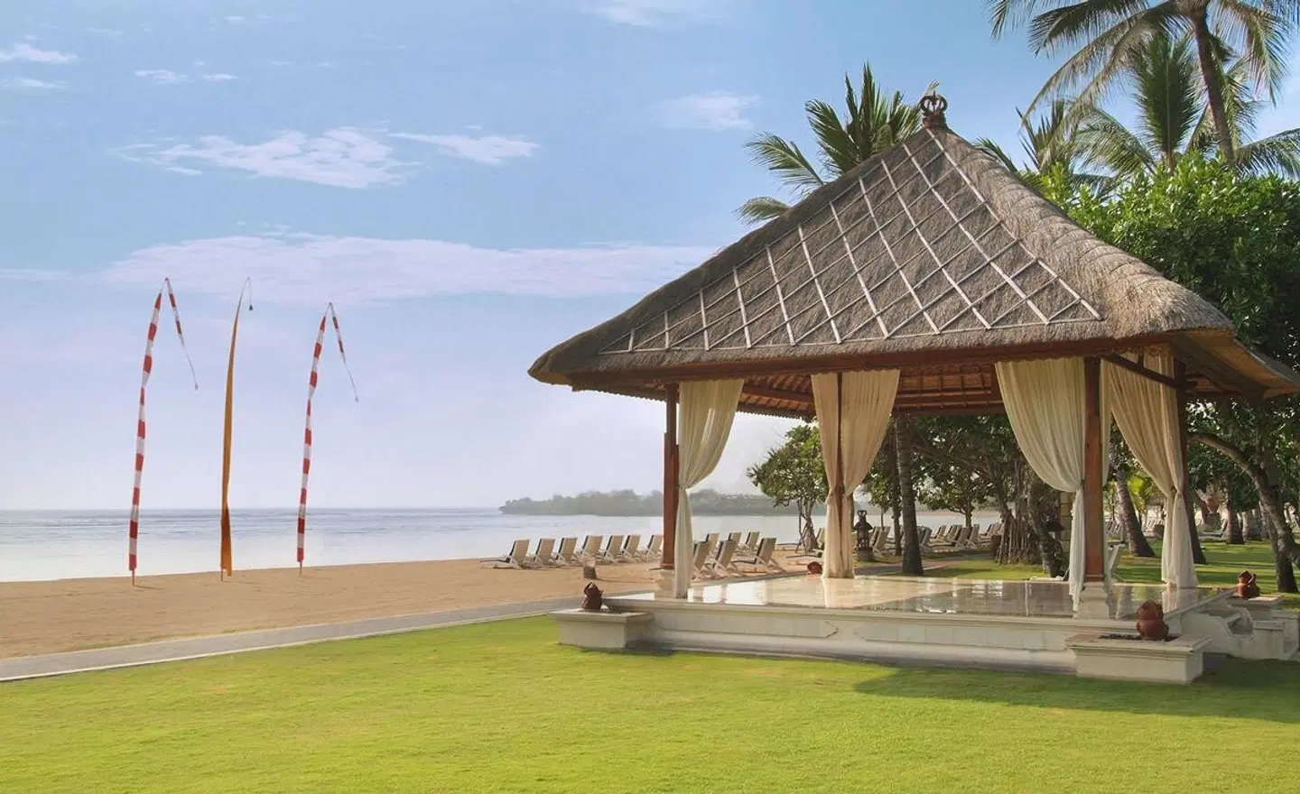 Nusa Dua Beach Hotel & Spa Terrasse
