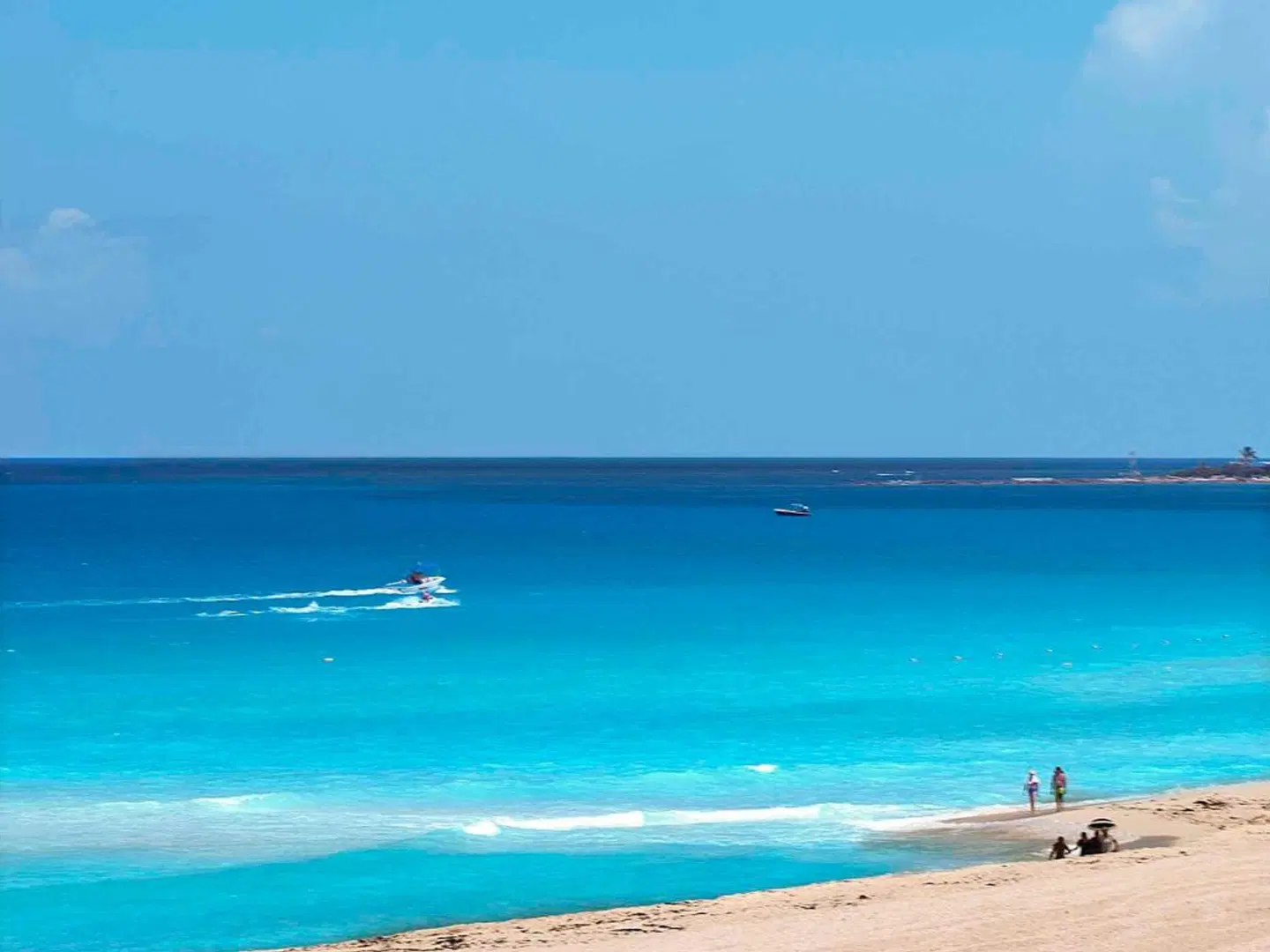 ibis Cancun Centro Strand