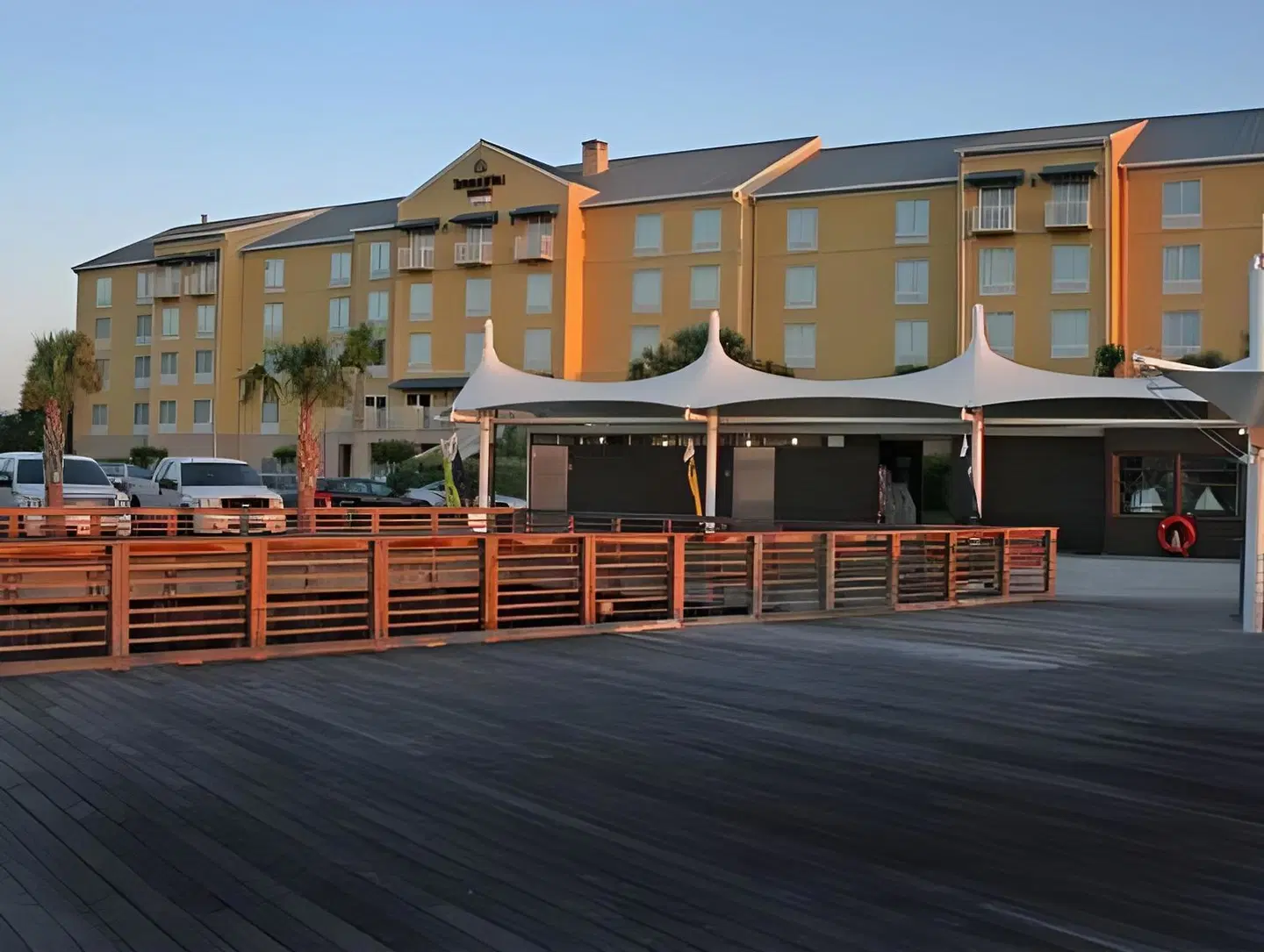 SpringHill Suites by Marriott Charleston Downtown/Riverview EXTERIOR