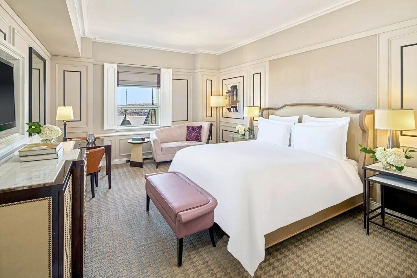 Fairmont Le Chateau Frontenac ROOM_EXAMPLE