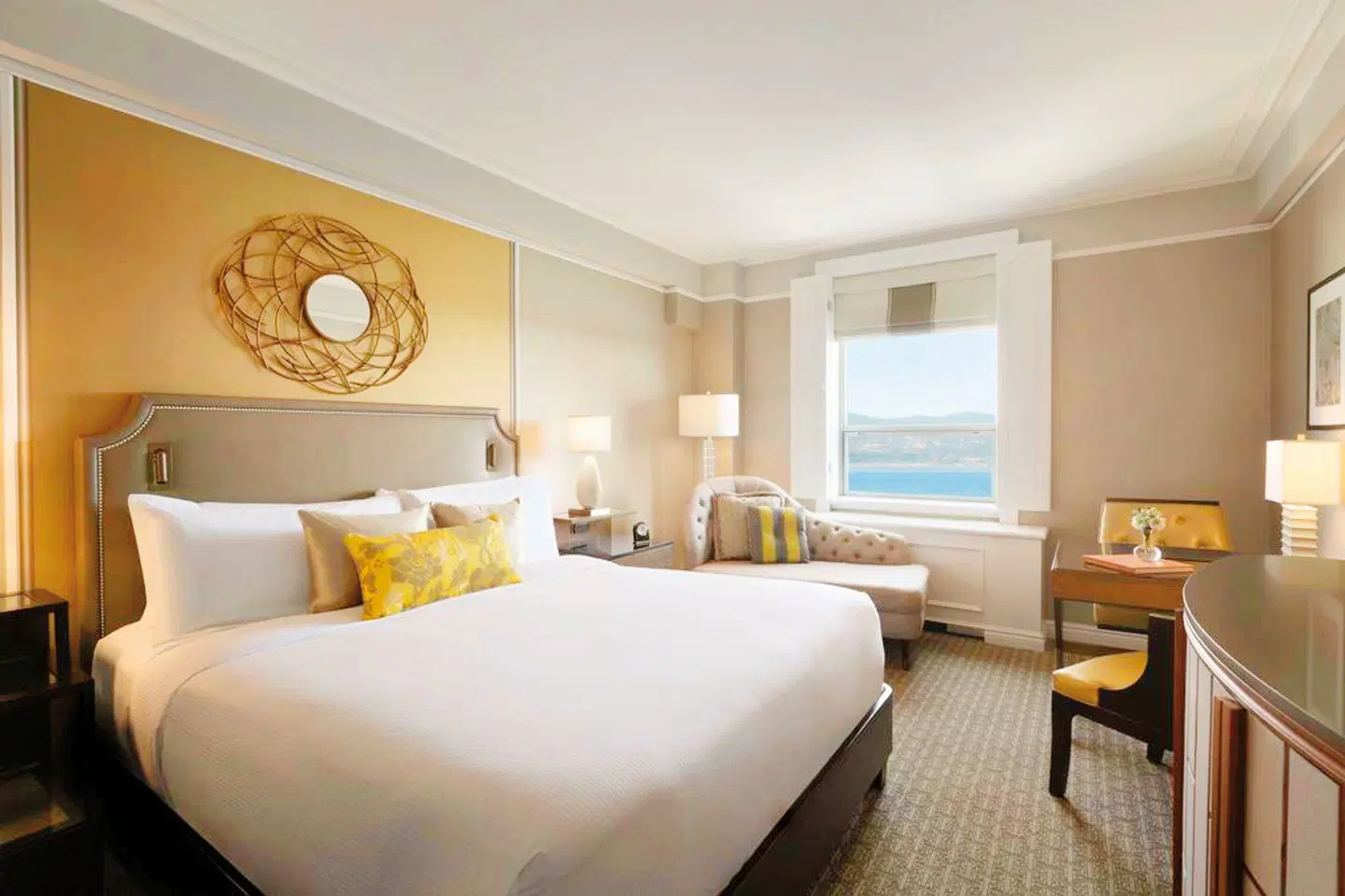 Fairmont Le Chateau Frontenac ROOM_EXAMPLE