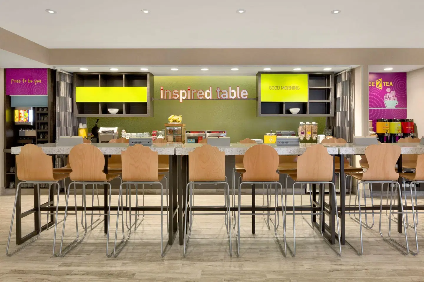 Home2 Suites by Hilton Hasbrouck Heights Bar