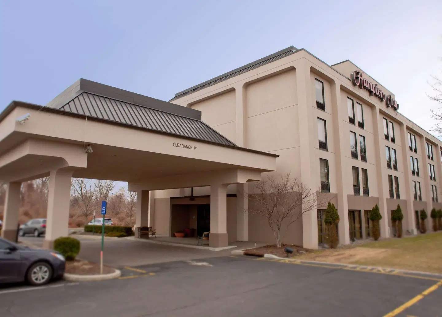 Hampton Inn Ridgefield Park EXTERIOR