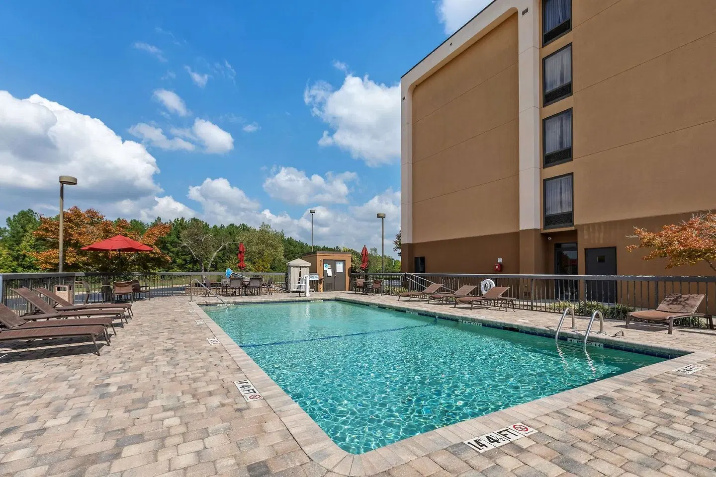 Hampton Inn Rock Hill OUTDOOR_POOL
