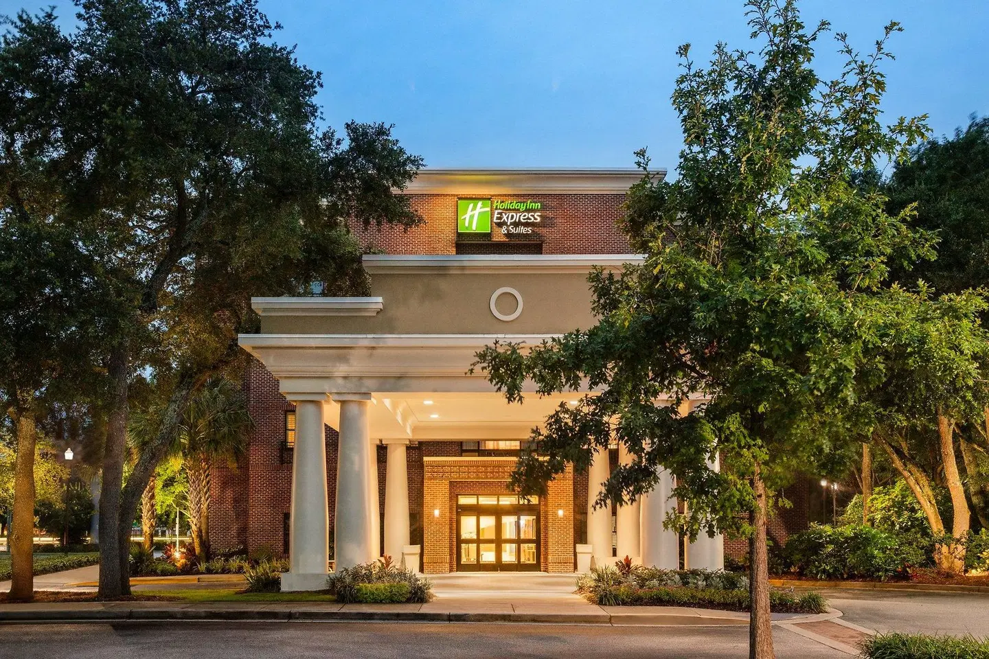 Holiday Inn Express & Suites Charleston - Mount Pleasant by IHG EXTERIOR