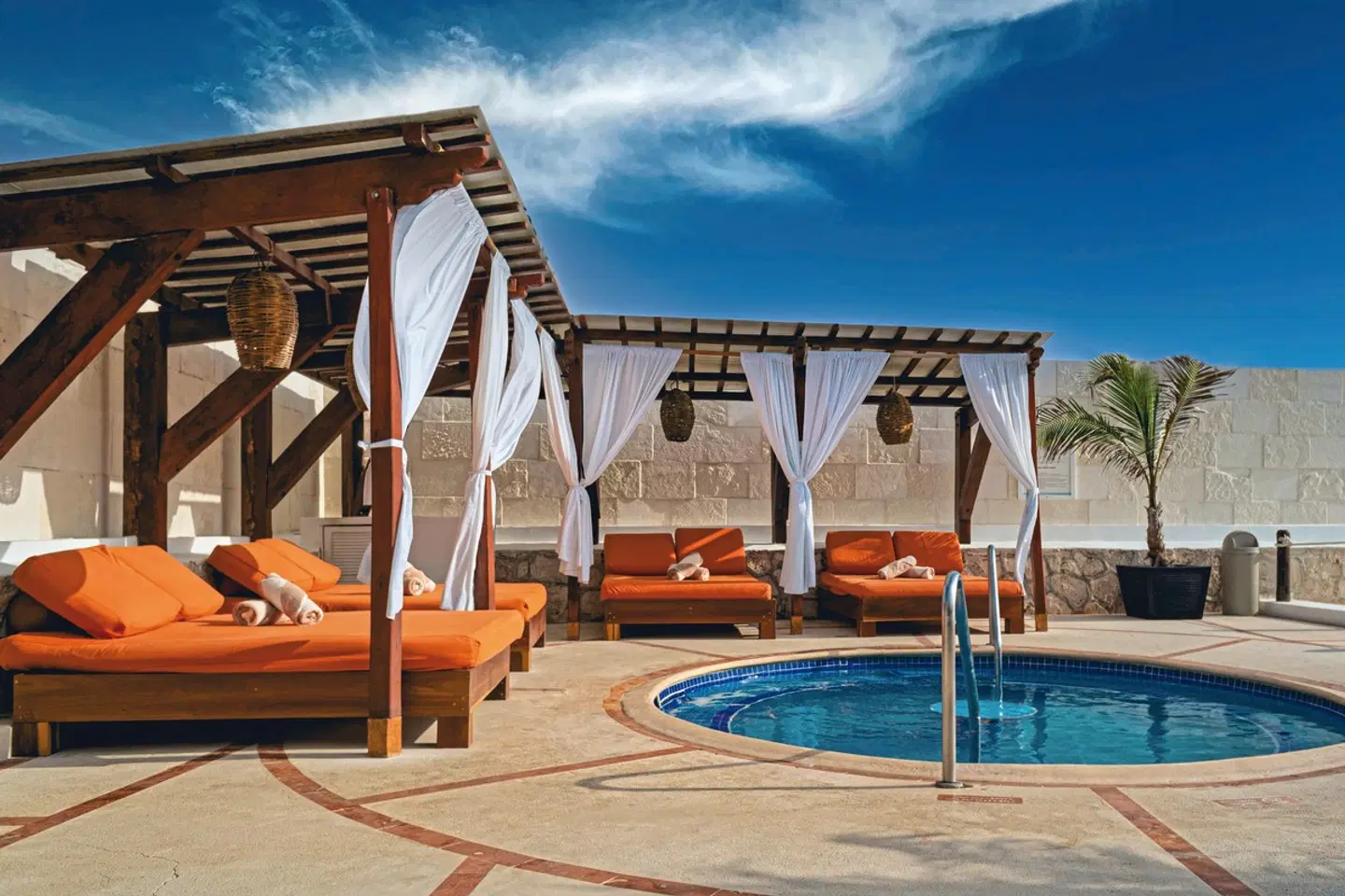 Flamingo Cancun Resort OUTDOOR_POOL