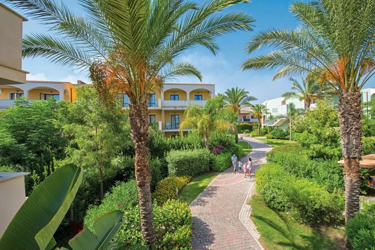 Serenusa Resort Garten