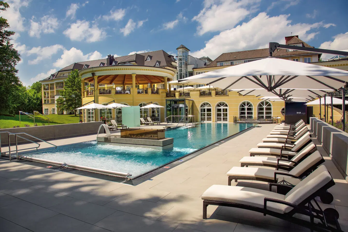 Der Sonnenhof OUTDOOR_POOL