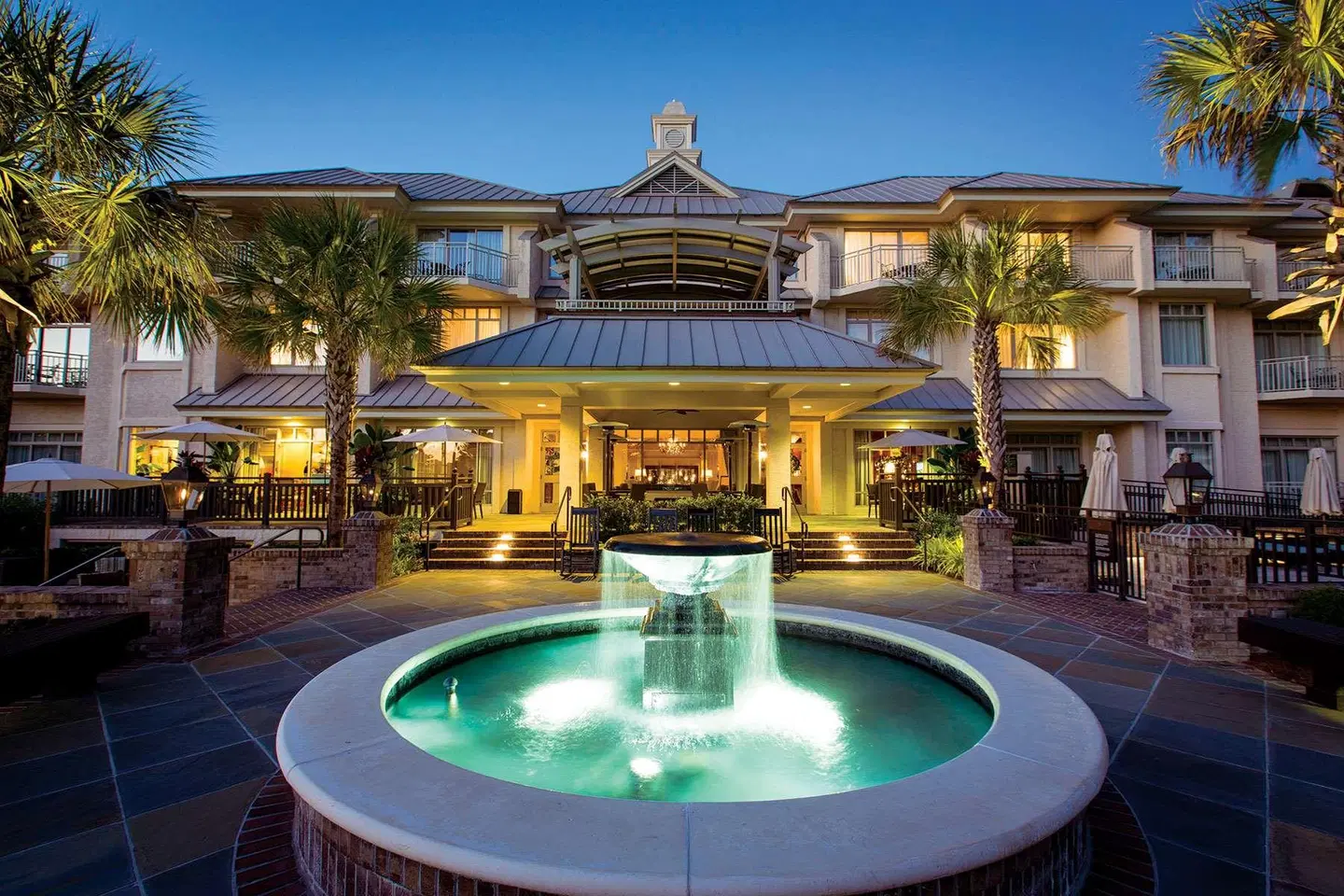 Inn at Harbour Town EXTERIOR