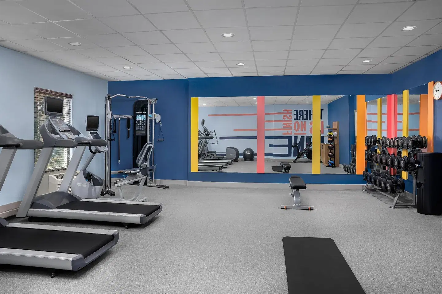 Hampton Inn & Suites Clinton SPORTS_AND_LEISURE