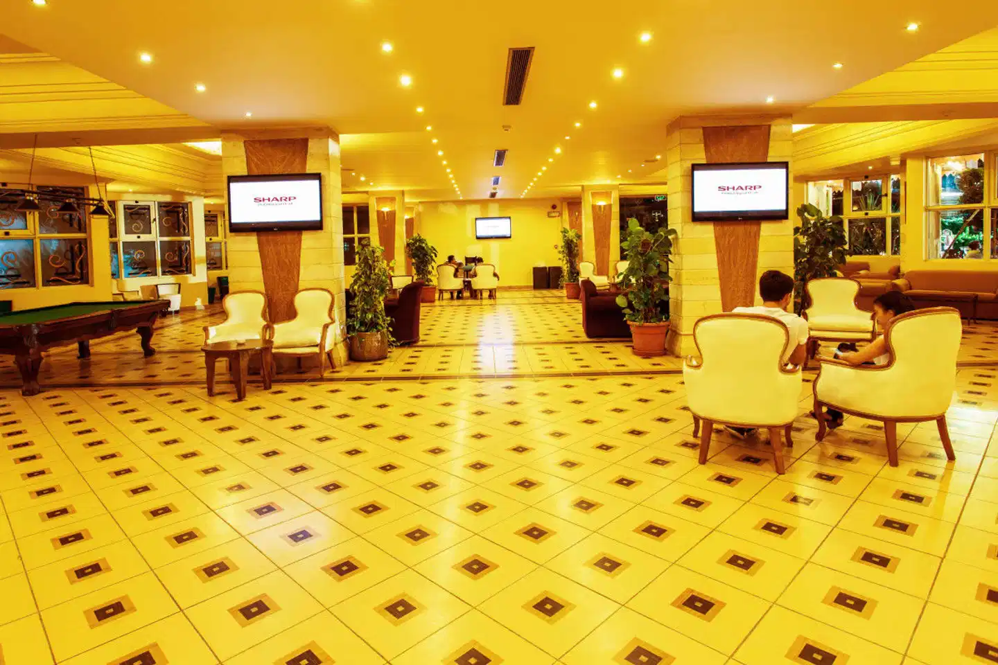 Sea Gull Lobby