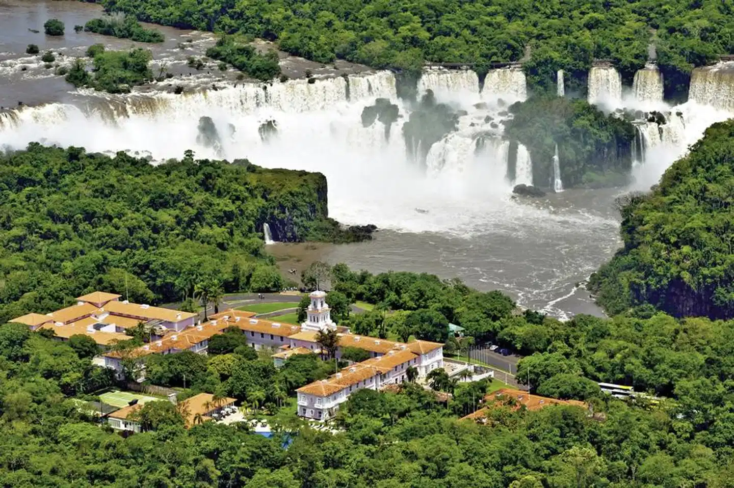 Am großen Wasser Iguassú - Sanma Hotel Landschaft