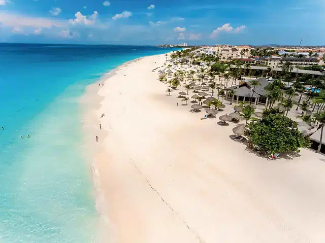Manchebo Beach Resort & Spa Strand