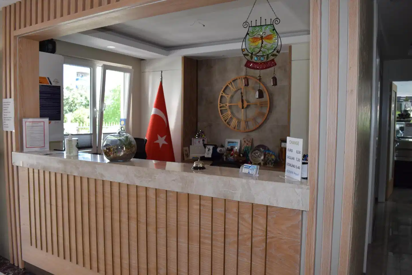 Güden-Pearl Lobby