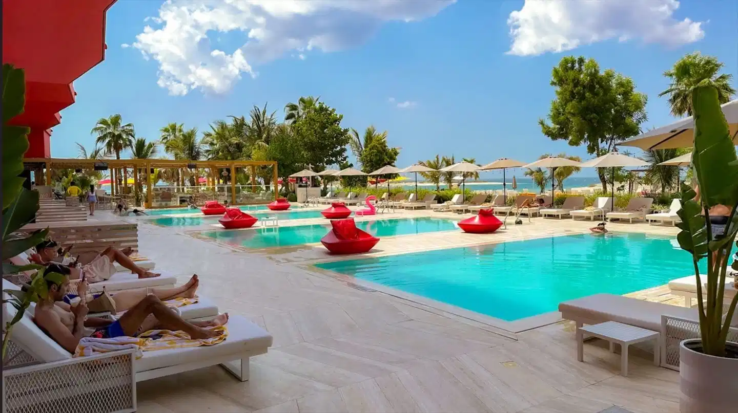 voco Monaco, Dubai Pool