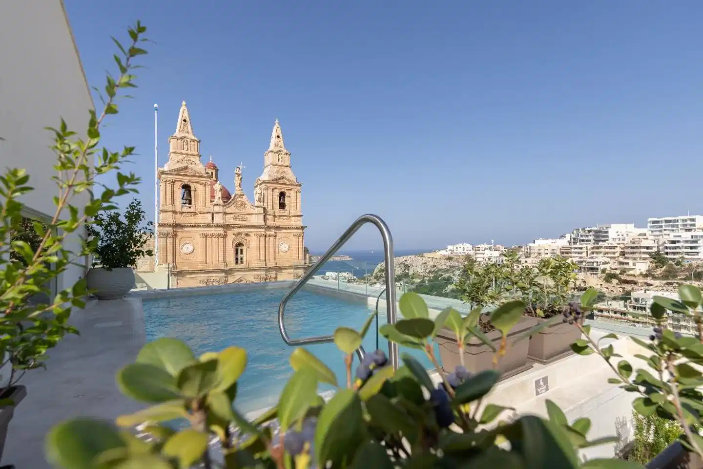 Dom's Boutique Hotel Pool