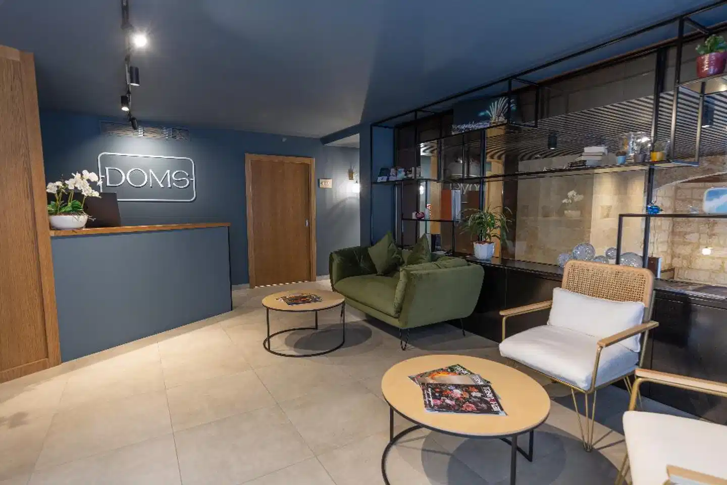 Dom's Boutique Hotel Lobby