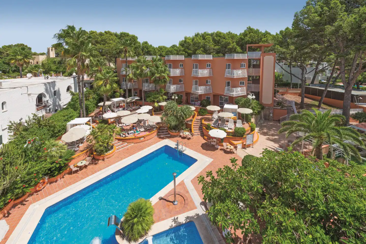 Allsun Hotel Vera Beach (ex. Allsun Paguera) Pool