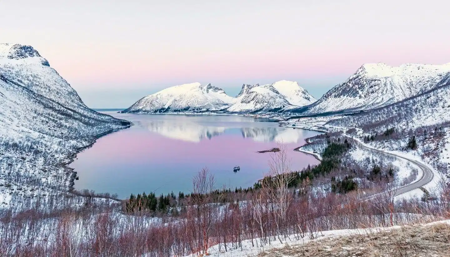 Wildlife, Polarlichter und Naturparadies Senja Landschaft