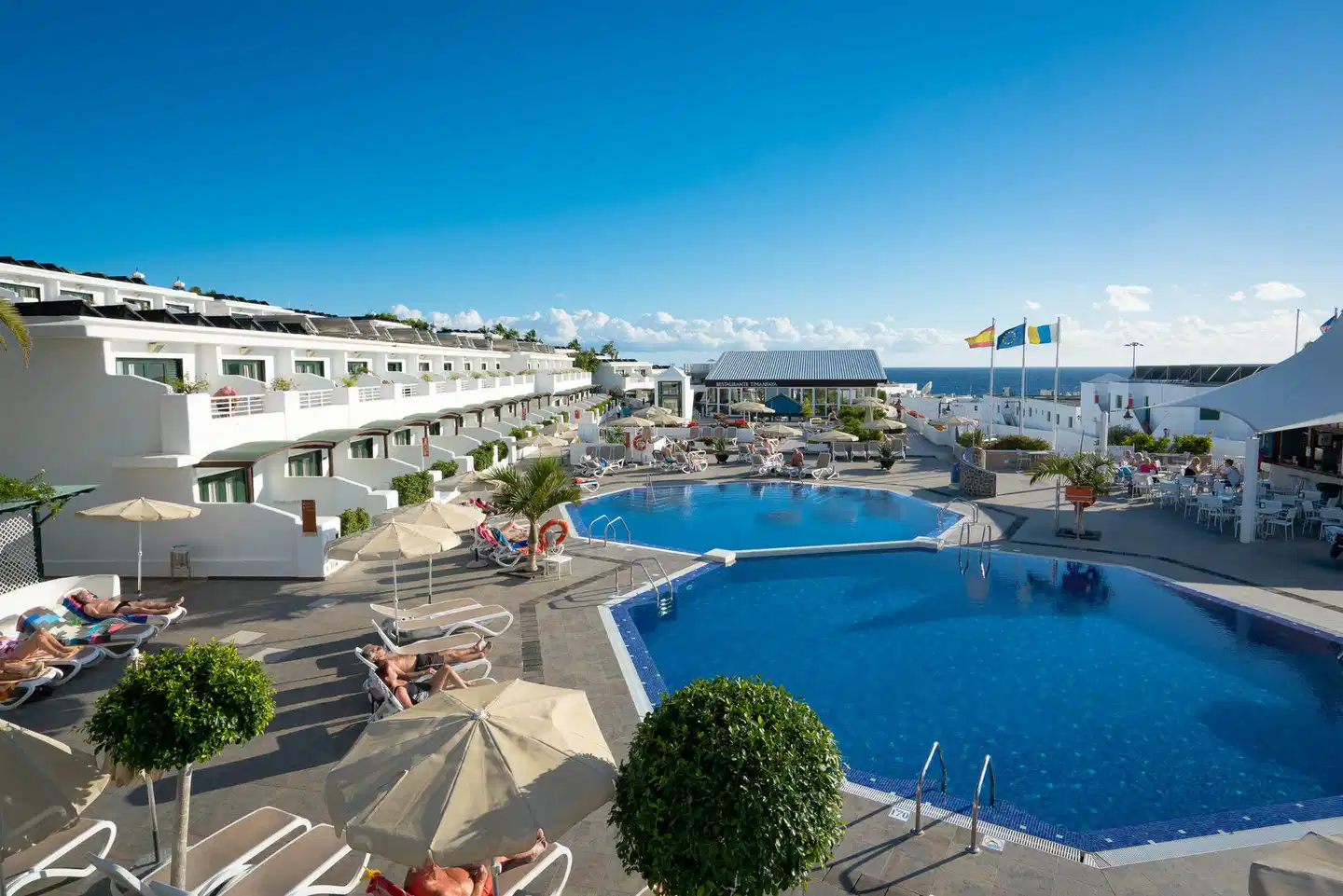 Relaxia Lanzaplaya Pool