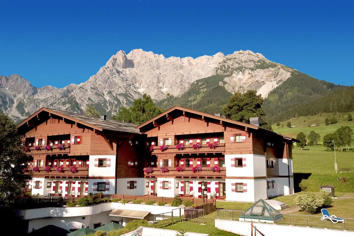 Familien- und Sporthotel Marco Polo Club Alpina Aussenansicht