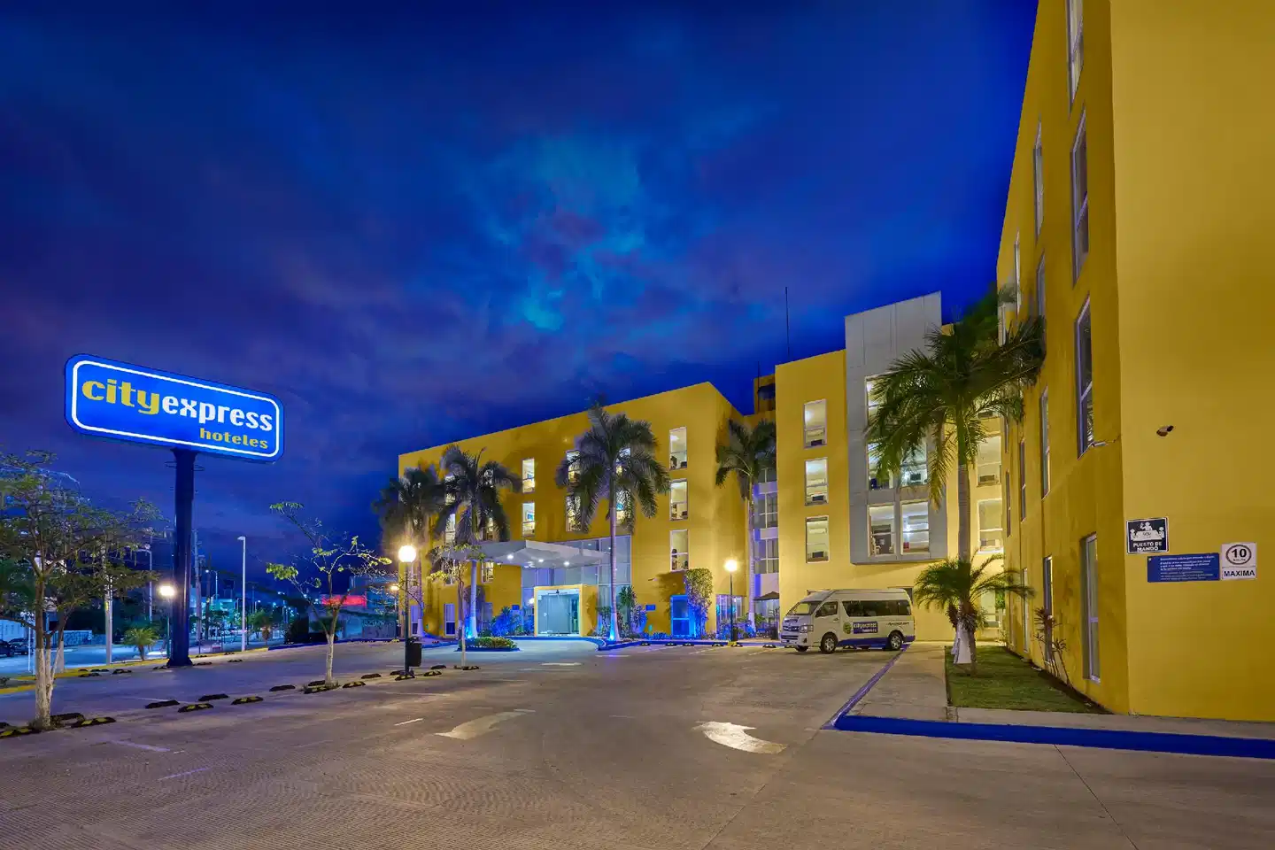 City Express by Marriott Campeche Aussenansicht