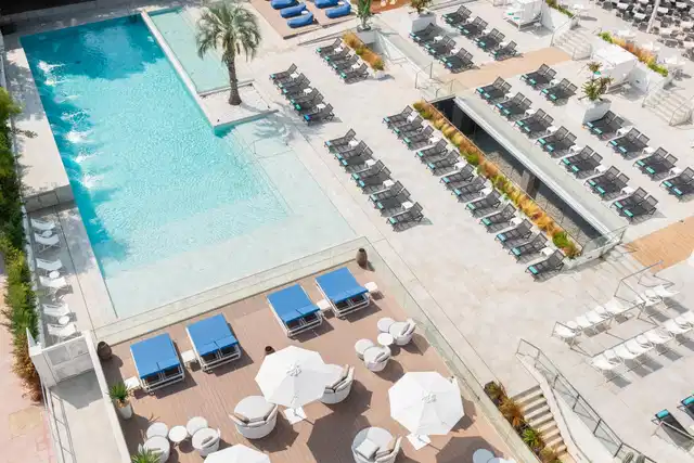 L'Azure Hotel TERRACE