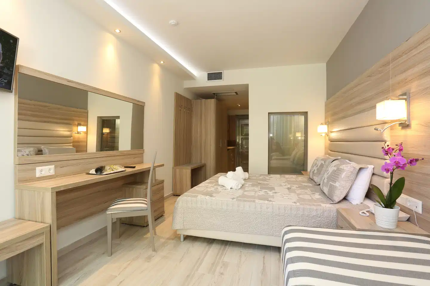 Dionysos Hotel and Suites Wohnbeispiel