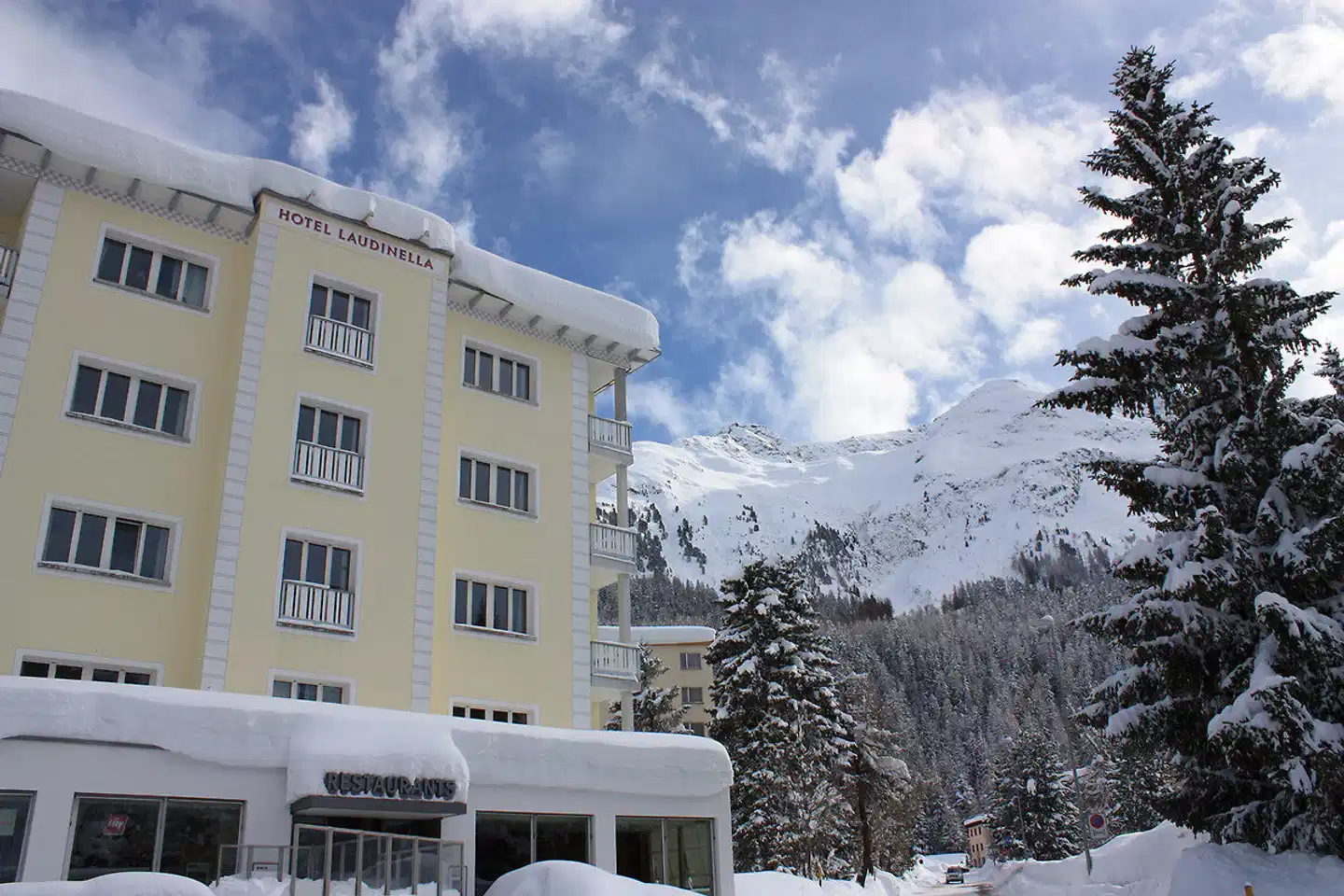 Hotel Laudinella Aussenansicht