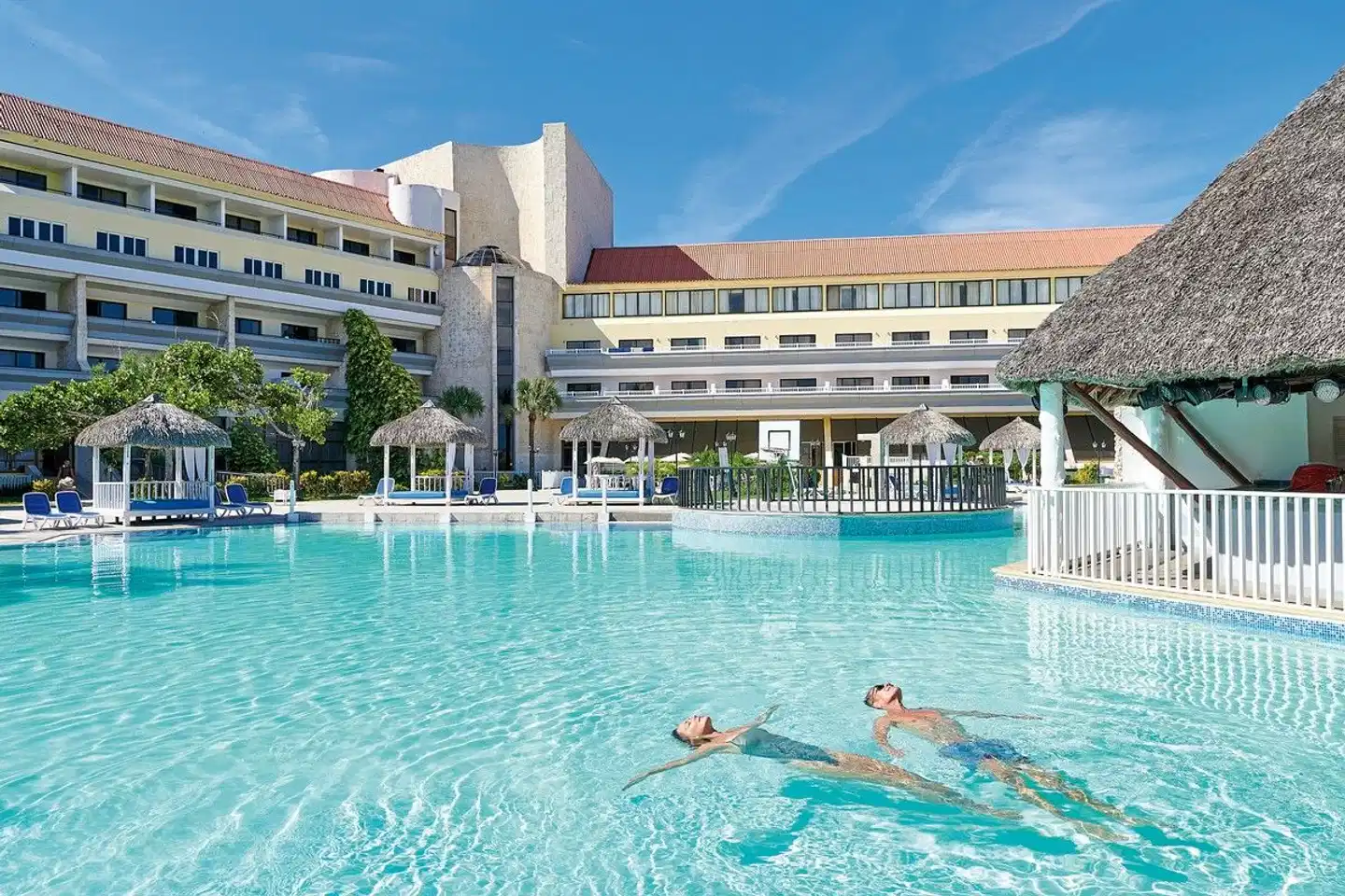Bella Costa Pool
