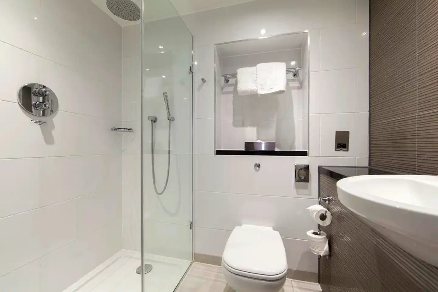 Thistle Kensington Gardens Badezimmer