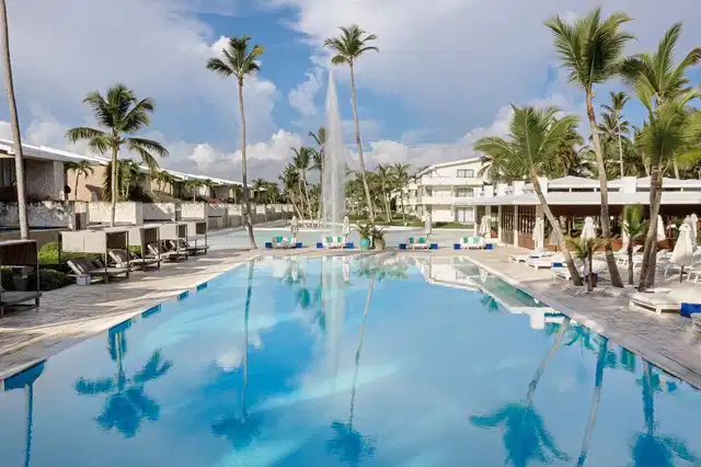 Catalonia Royal Bávaro Pool