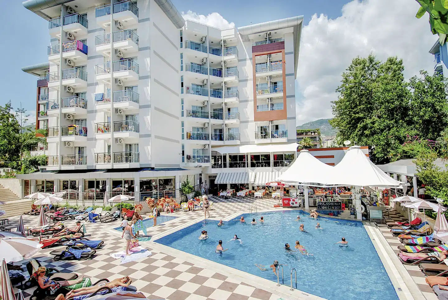 Grand Okan Pool