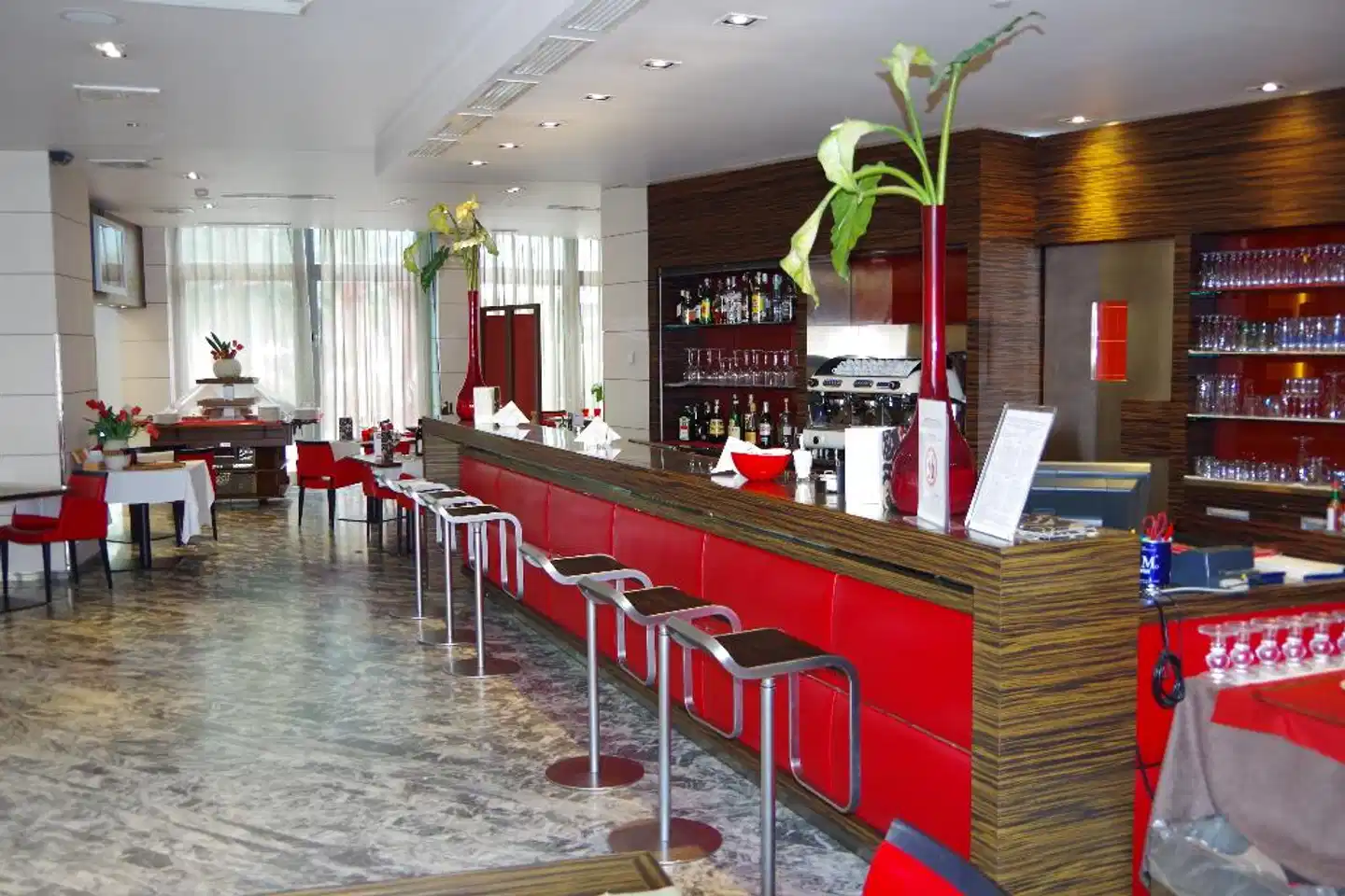 Antony Palace Hotel Bar