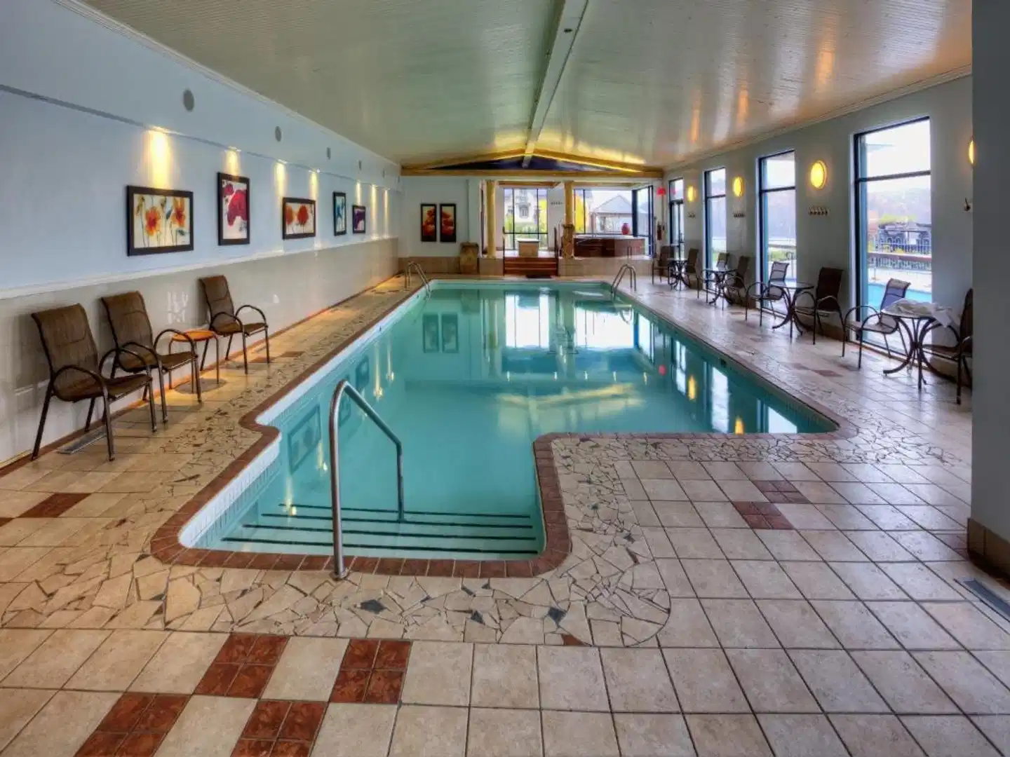 Le Manoir Du Lac DeLage Hallenbad