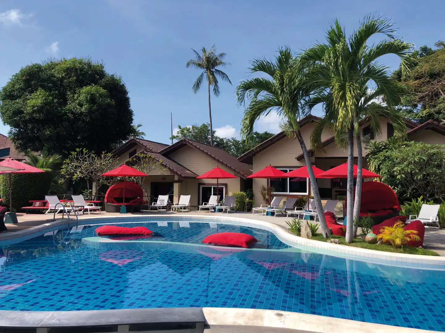 Royal Beach Boutique Resort & Spa Pool