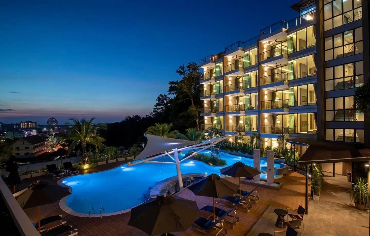 Skyview Resort Phuket Patong Beach Pool