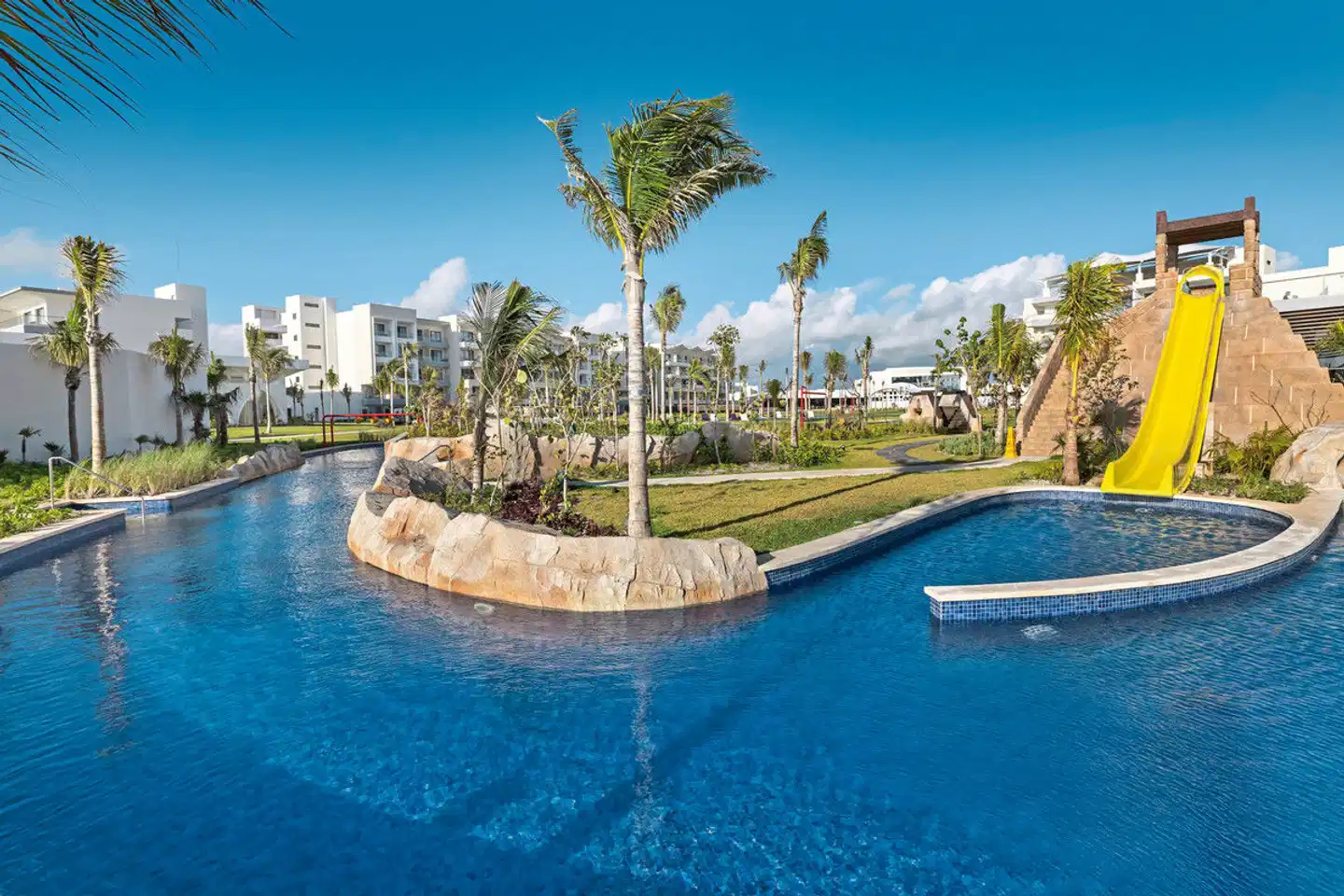 Planet Hollywood Cancun by Royalton Pool