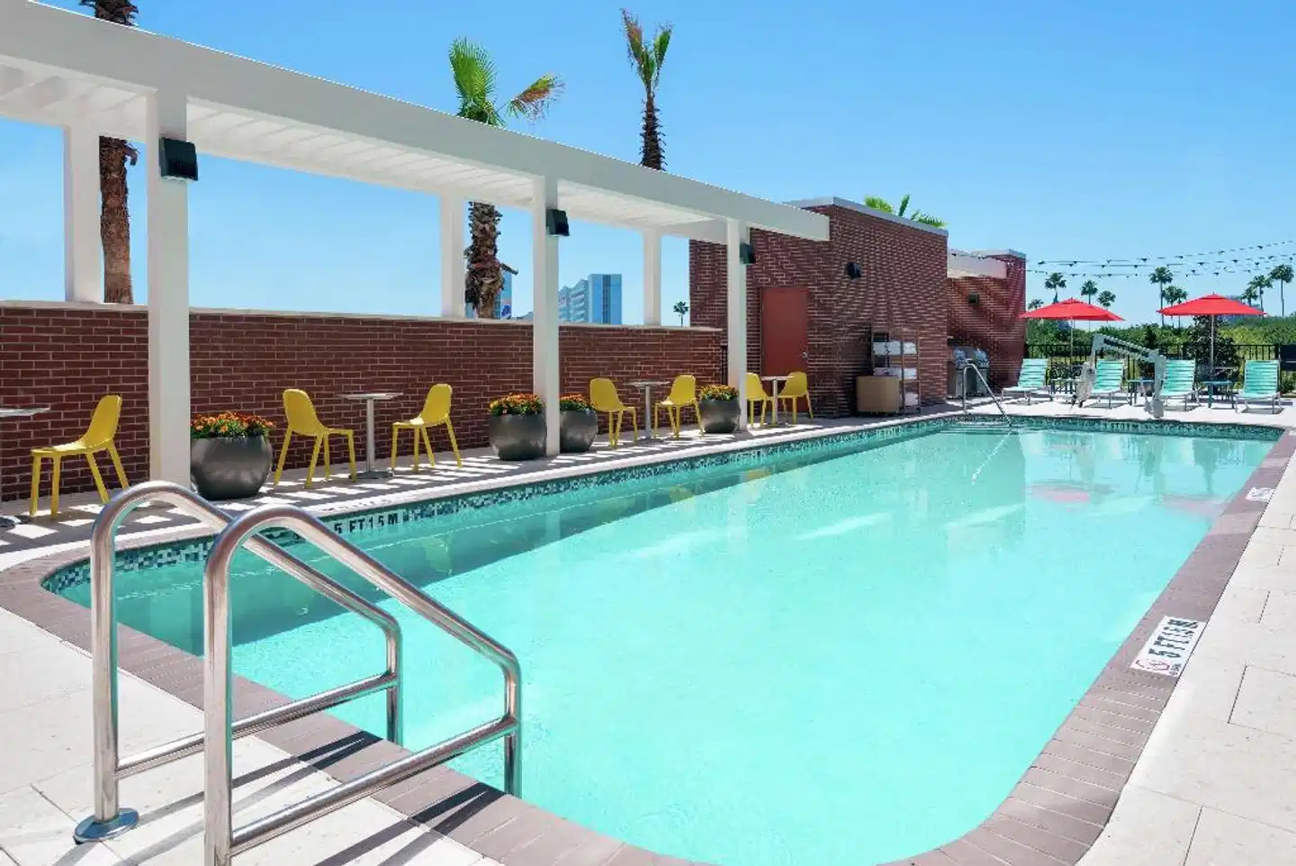Home2 Suites by Hilton Orlando Near Universal Pool