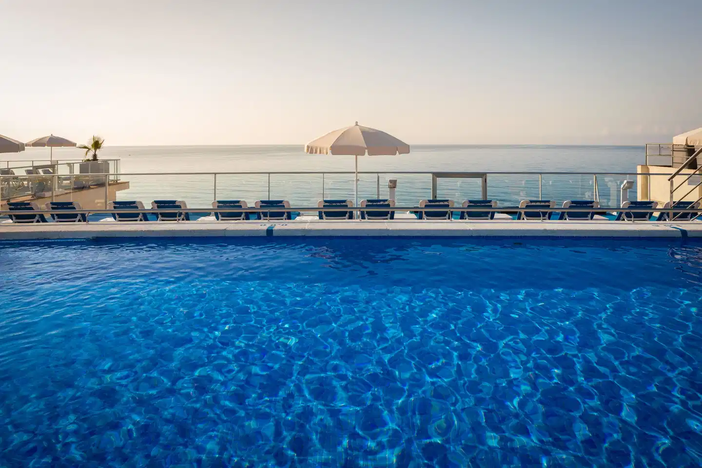 htop Pineda Palace POOL