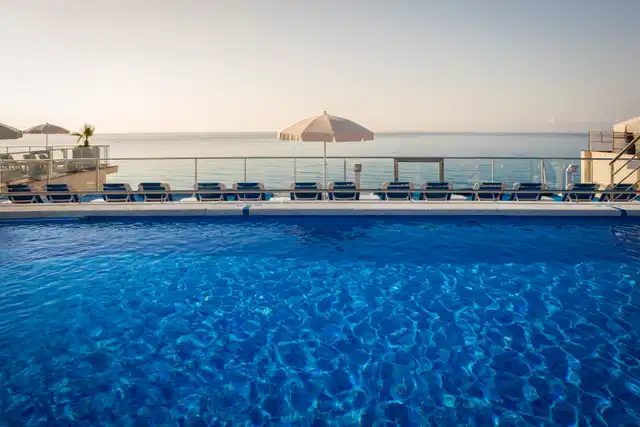 htop Pineda Palace POOL