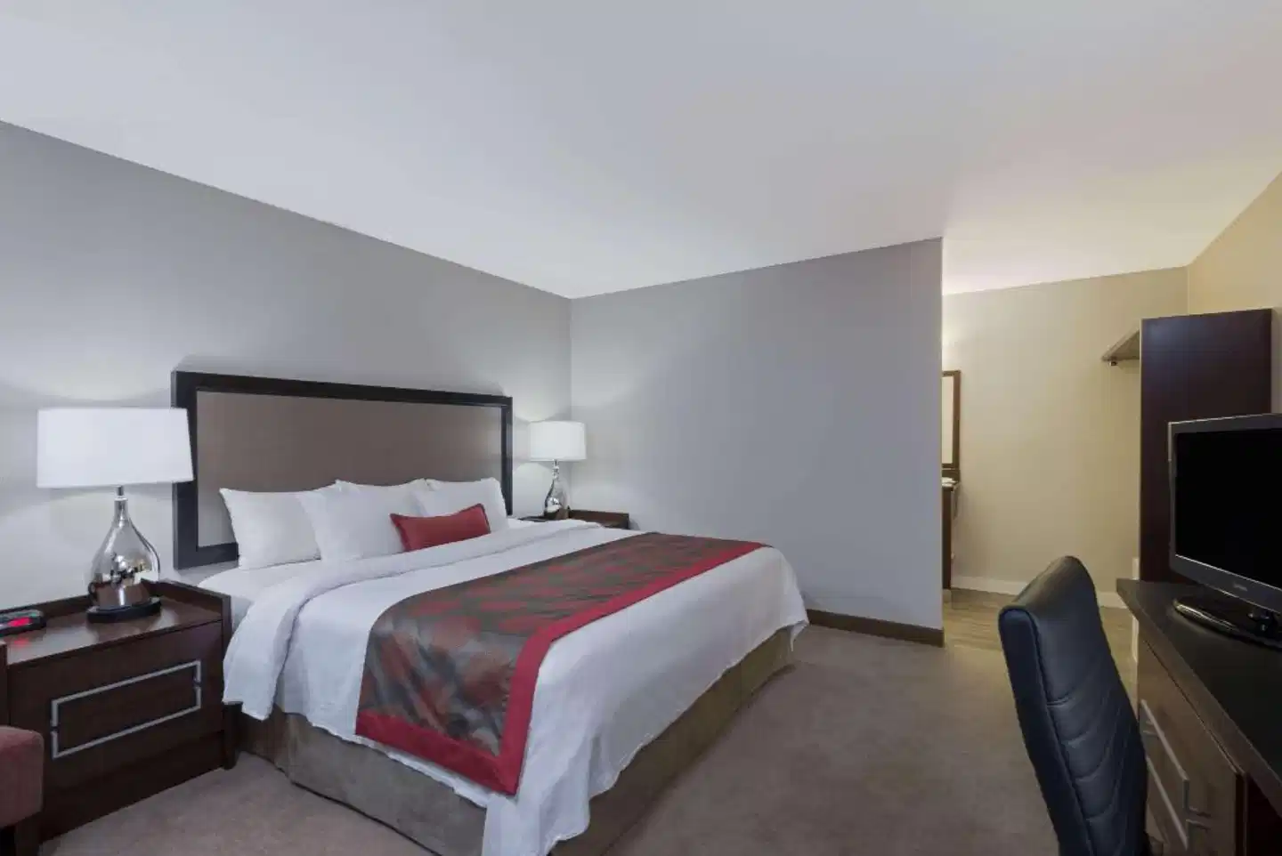 Ramada by Wyndham Boston Wohnbeispiel