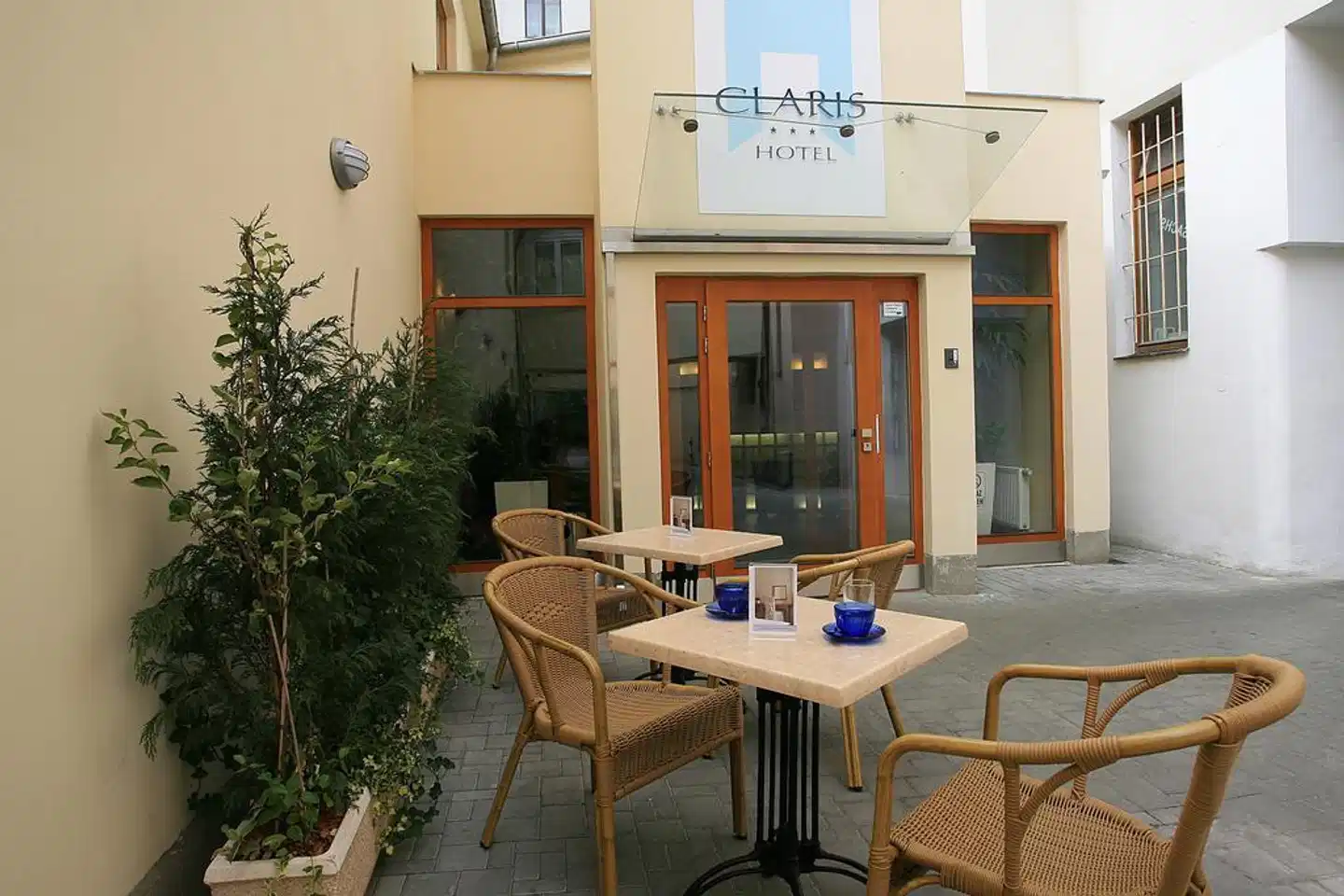 Claris Terrasse
