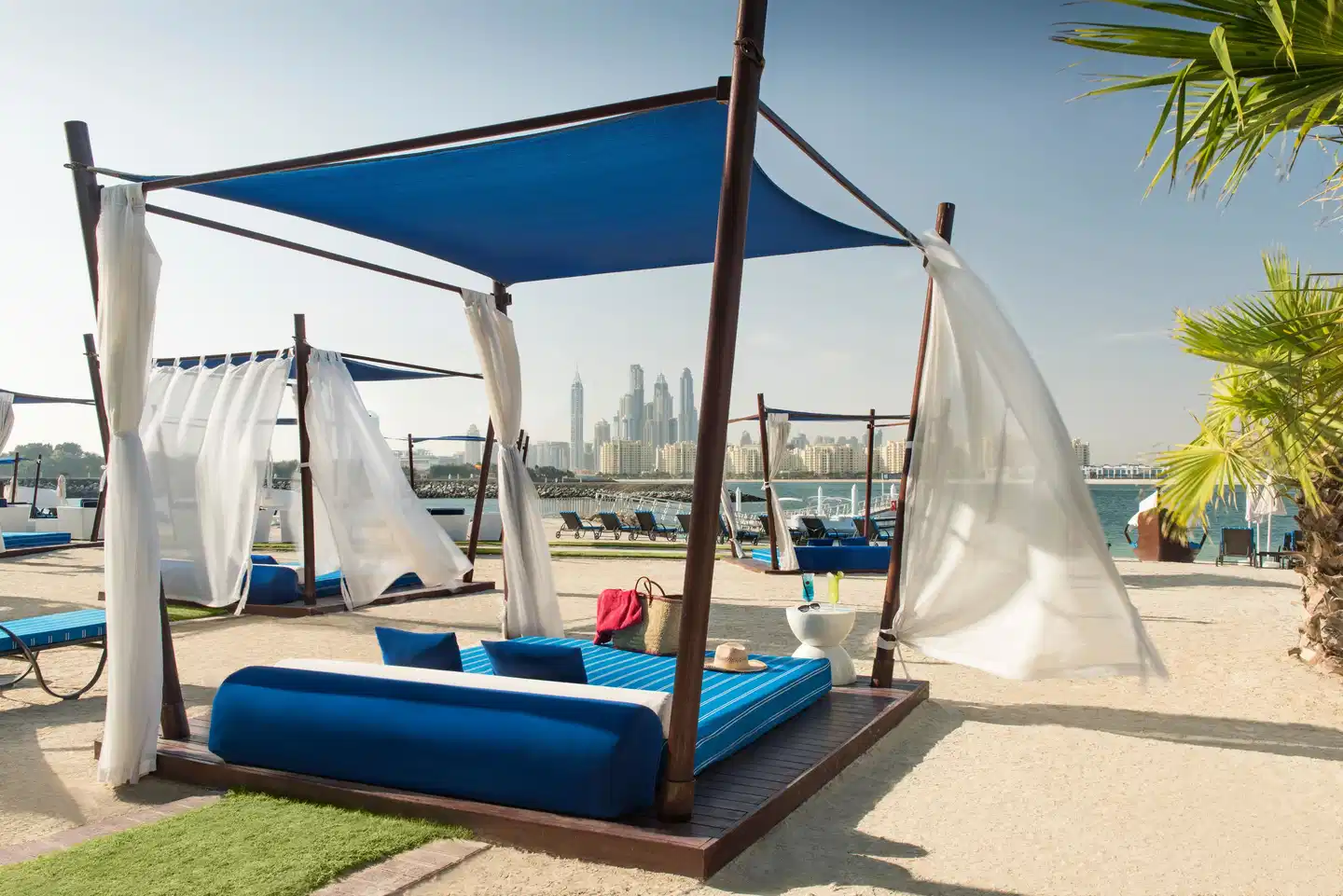 Rixos The Palm Dubai Hotel & Suites BEACH